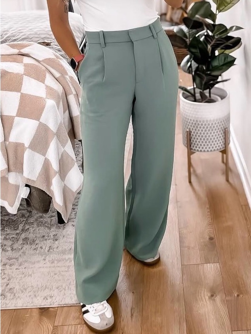 Abercrombie & Fitch High-Waist Wide-Leg Trousers in Sage
